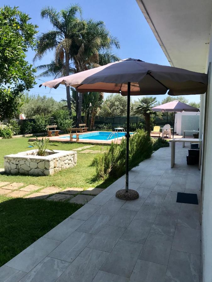 Casa Vacanza Le Tre Palme Apartment Floridia Exterior photo