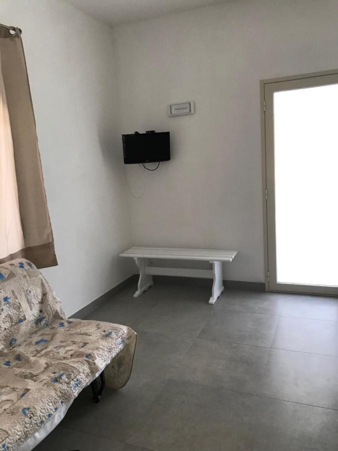 Casa Vacanza Le Tre Palme Apartment Floridia Exterior photo
